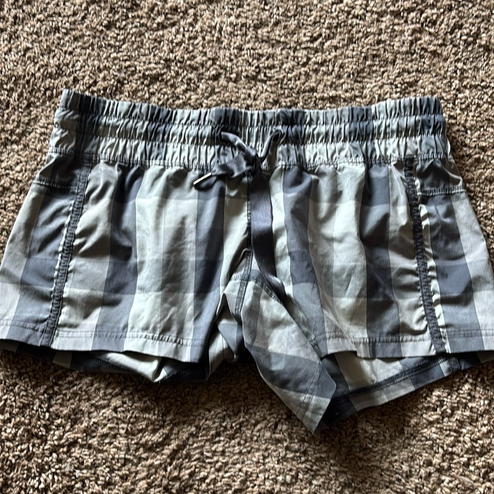 Lululemon Athletica Gray Plaid Athletic Shorts